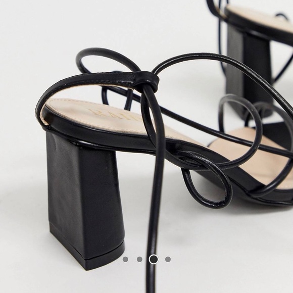 Strap up sandals - Picture 3 of 6